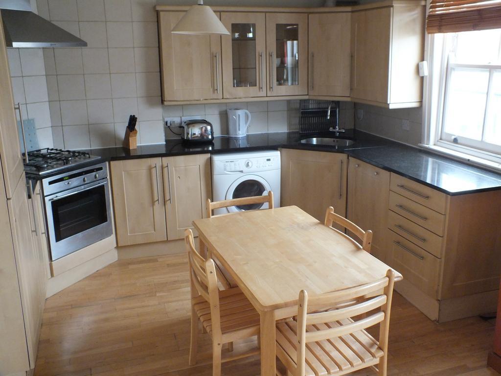 Access Earls Court Apartment ลอนดอน ห้อง รูปภาพ