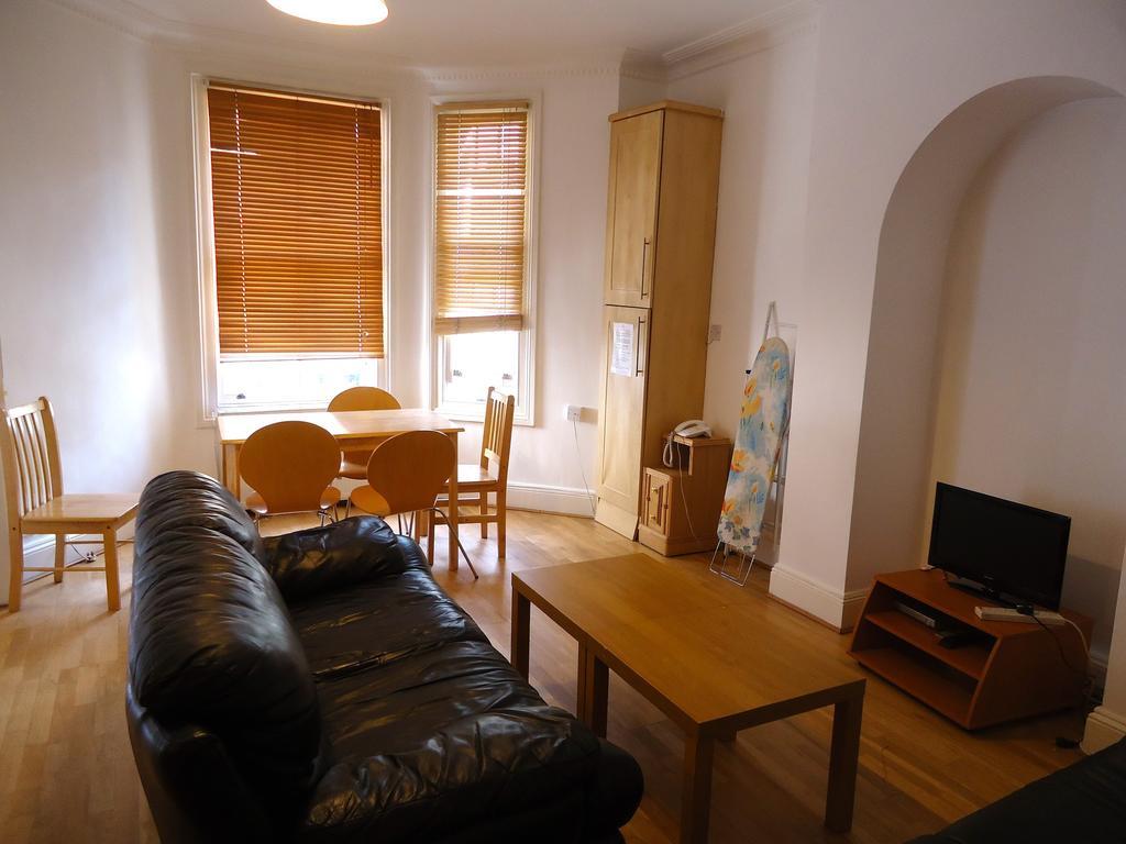 Access Earls Court Apartment ลอนดอน ห้อง รูปภาพ