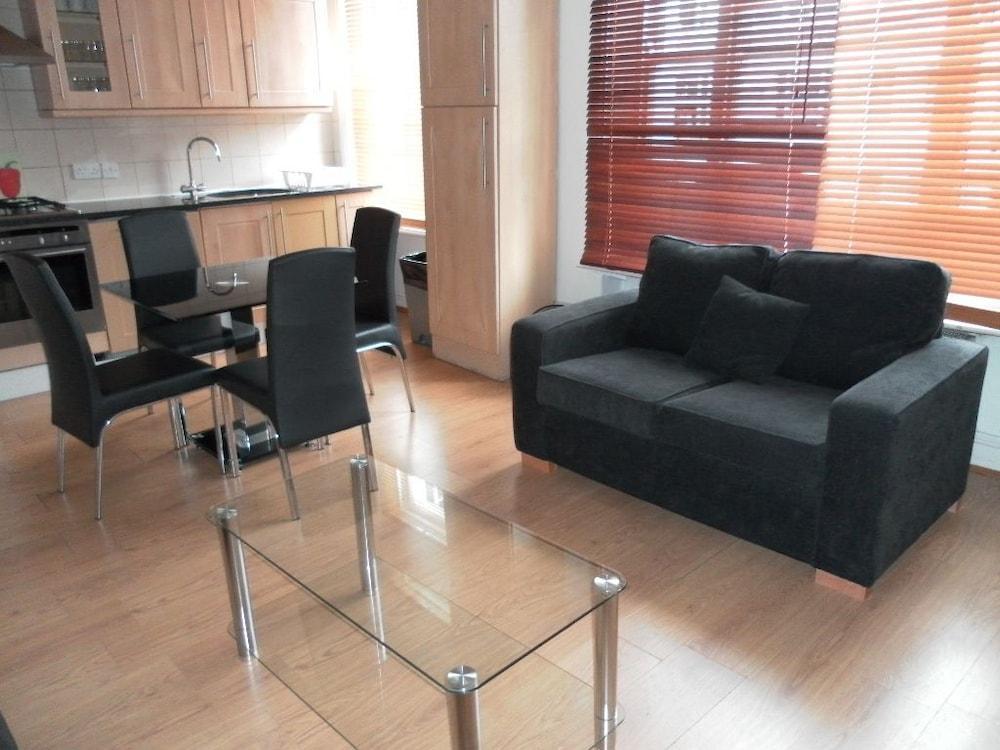 Access Earls Court Apartment ลอนดอน ภายนอก รูปภาพ